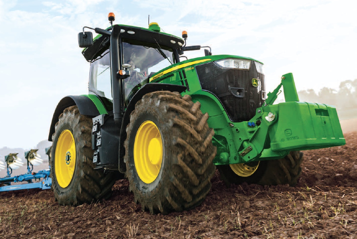 John Deere Rinnova La Serie 7r Con La Versione 2014 Meccagri 1911